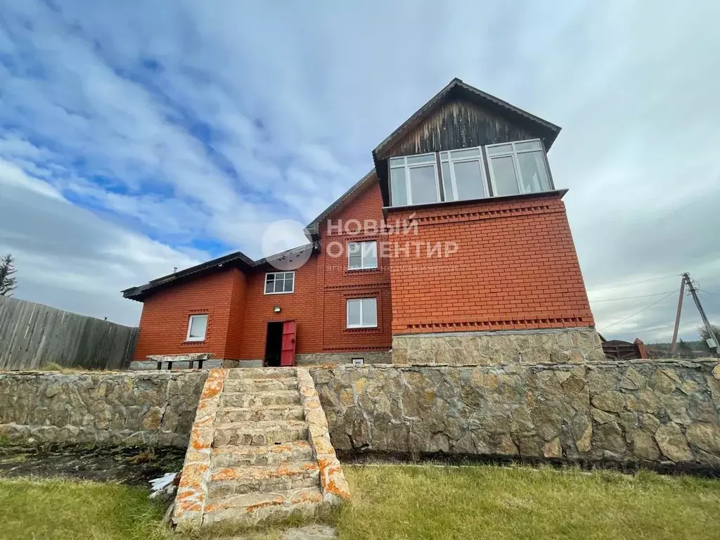 Коттедж в Свердловская область, Белоярский муниципальный округ, с. ... - Фото 1