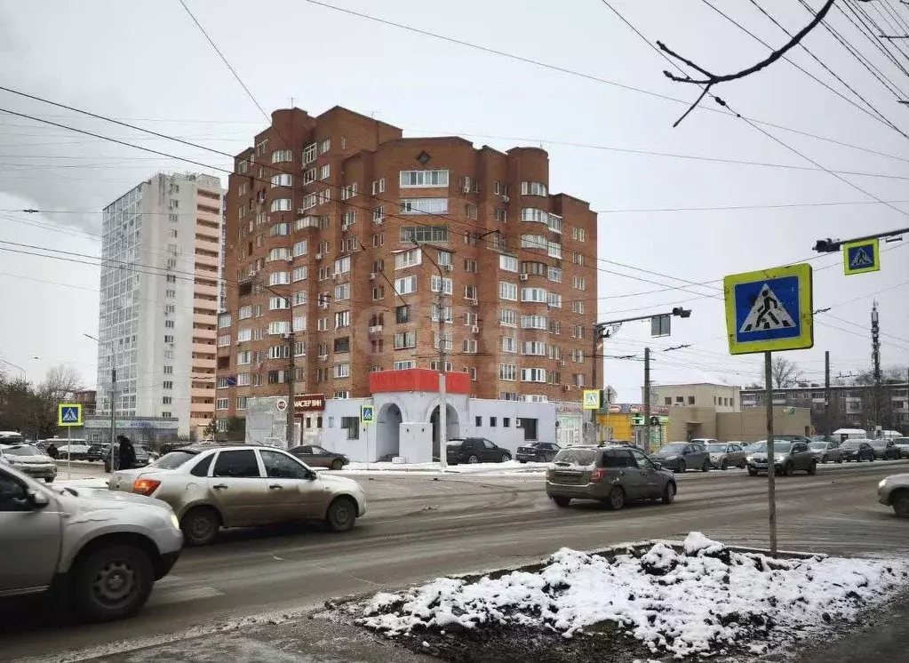 Торговая площадь в Башкортостан, Уфа ул. Ферина, 4 (277 м) - Фото 1