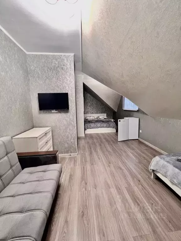 Комната Краснодарский край, Сочи Адлер жилрайон, ул. Чкалова, 30А ... - Фото 0