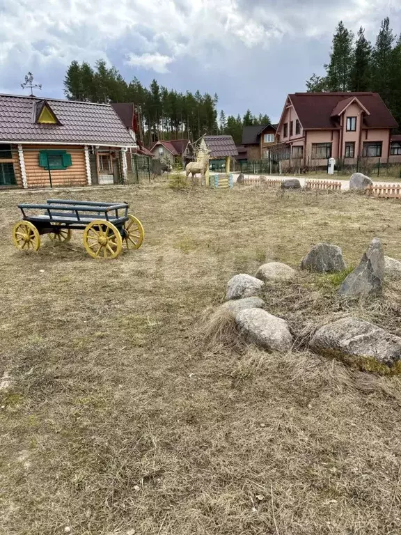 Участок в Коми, Сыктывкар городской округ, Краснозатонский пгт ул. ... - Фото 1