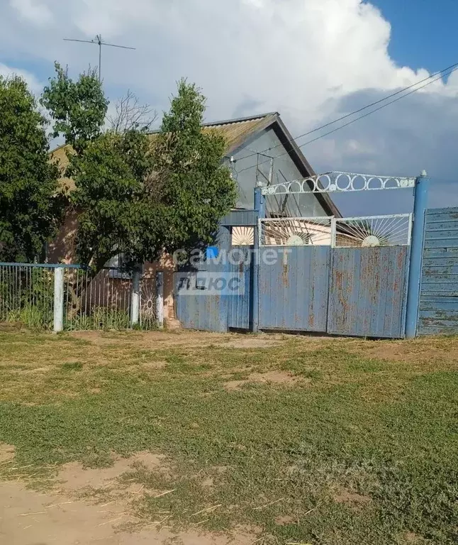 Дом в Саратовская область, Энгельсский район, Красноярское ... - Фото 2