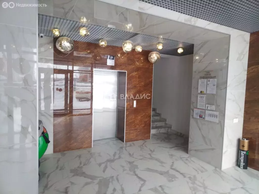 3-комнатная квартира: Вологда, улица Возрождения, 32А (72.8 м) - Фото 2