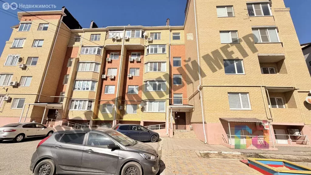 2-комнатная квартира: Элиста, улица Ю. Клыкова, 90Б (62.2 м) - Фото 1