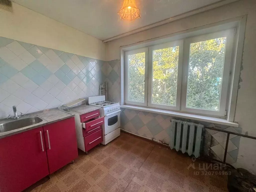 2-к кв. Астраханская область, Астрахань Красноармейская ул., 27А (42.0 ... - Фото 1