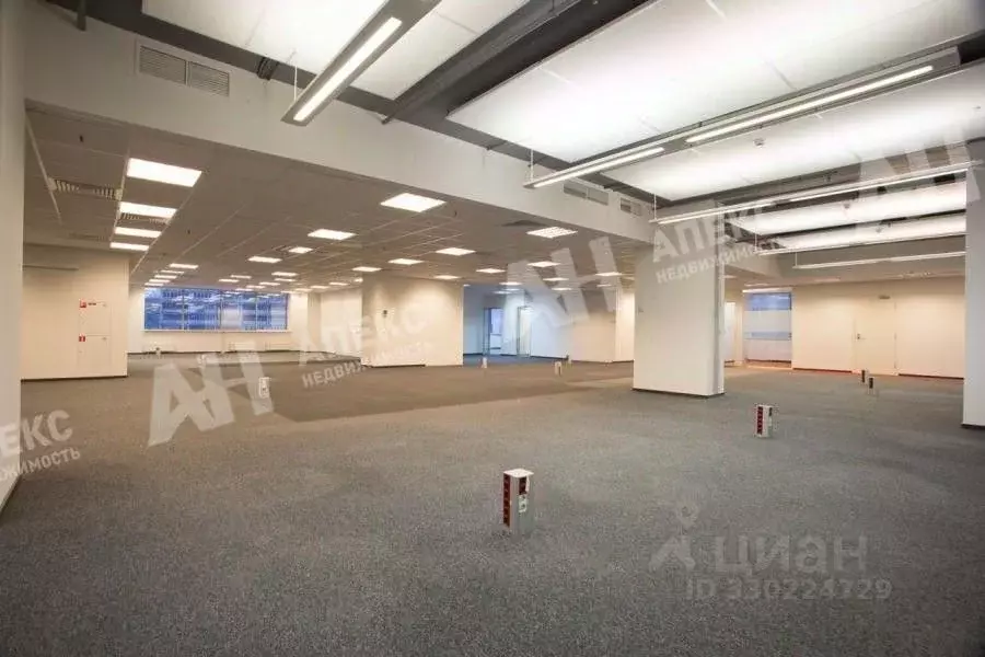 Офис в Москва ул. Двинцев, 12к1А (903 м) - Фото 1