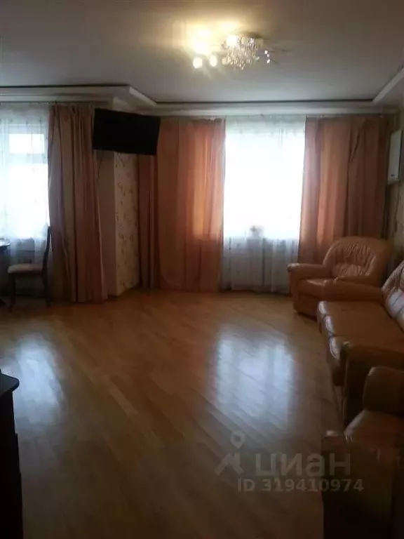 3-к кв. Саха (Якутия), Якутск ул. Лермонтова, 42 (85.0 м) - Фото 1
