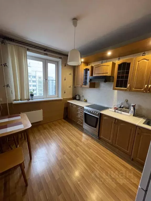 2-к кв. Москва ул. Адмирала Лазарева, 8 (54.0 м) - Фото 0