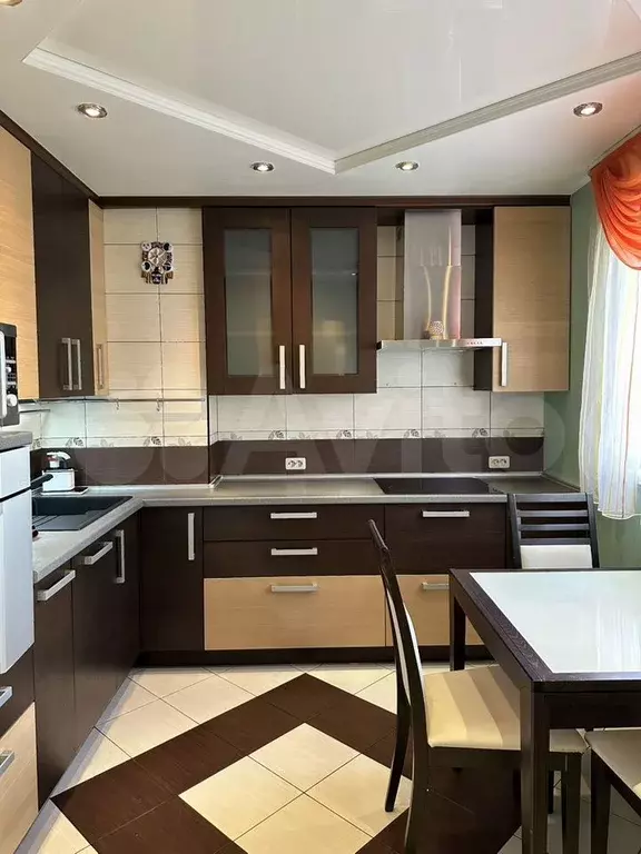 3-к. квартира, 70 м, 3/9 эт. - Фото 1