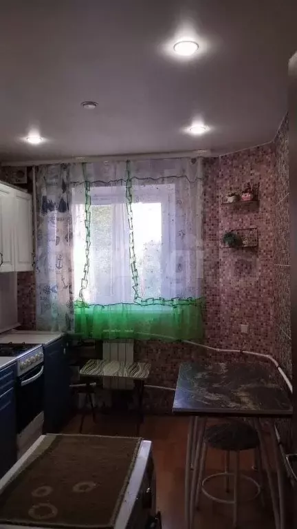 2-к. квартира, 46 м, 1/9 эт. - Фото 1