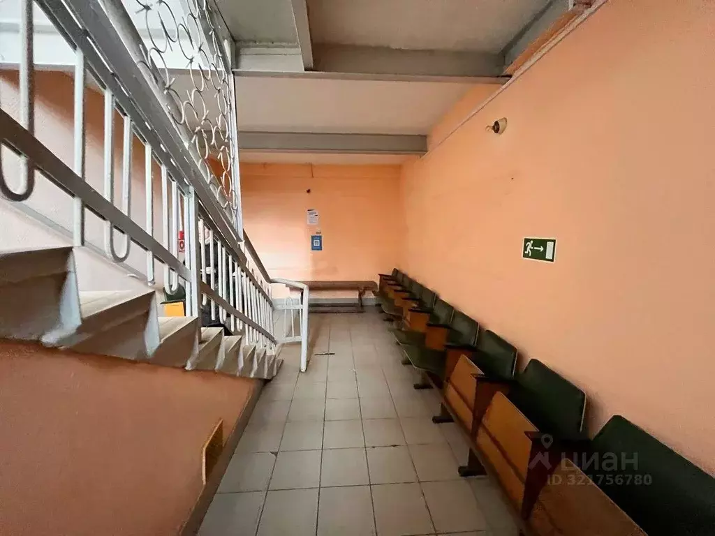 Помещение свободного назначения в Кемеровская область, Мыски Советская ... - Фото 0