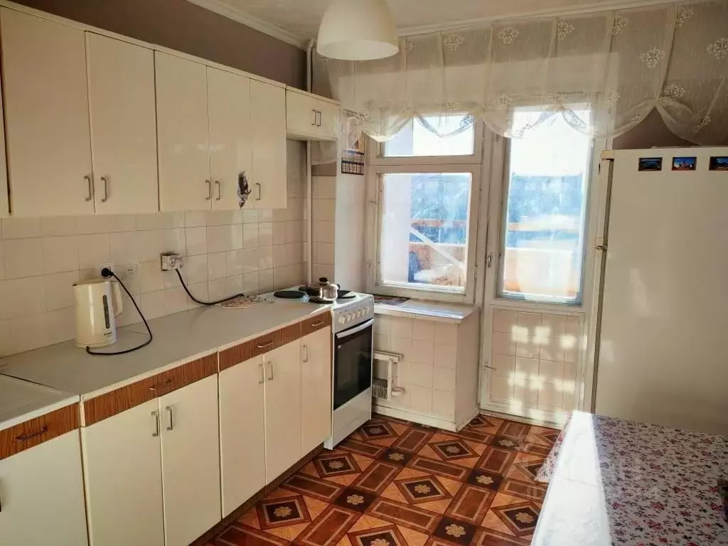 Комната Свердловская область, Екатеринбург ул. Уральская, 65 (18.0 м) - Фото 0