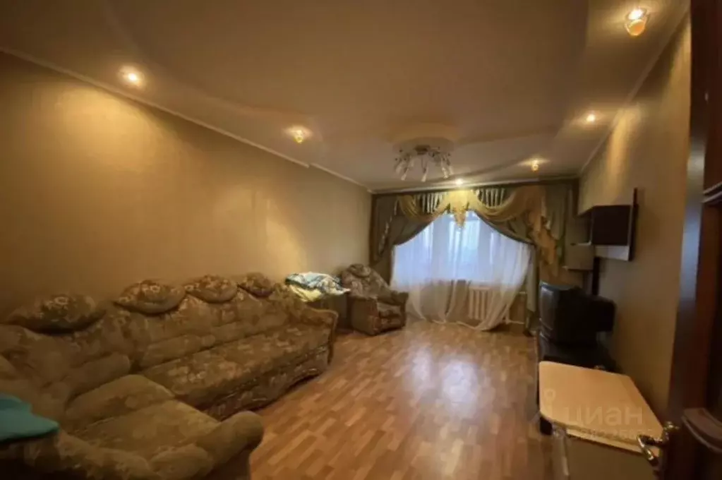 3-к кв. Белгородская область, Старый Оскол ул. Свердлова, 12 (64.0 м) - Фото 2