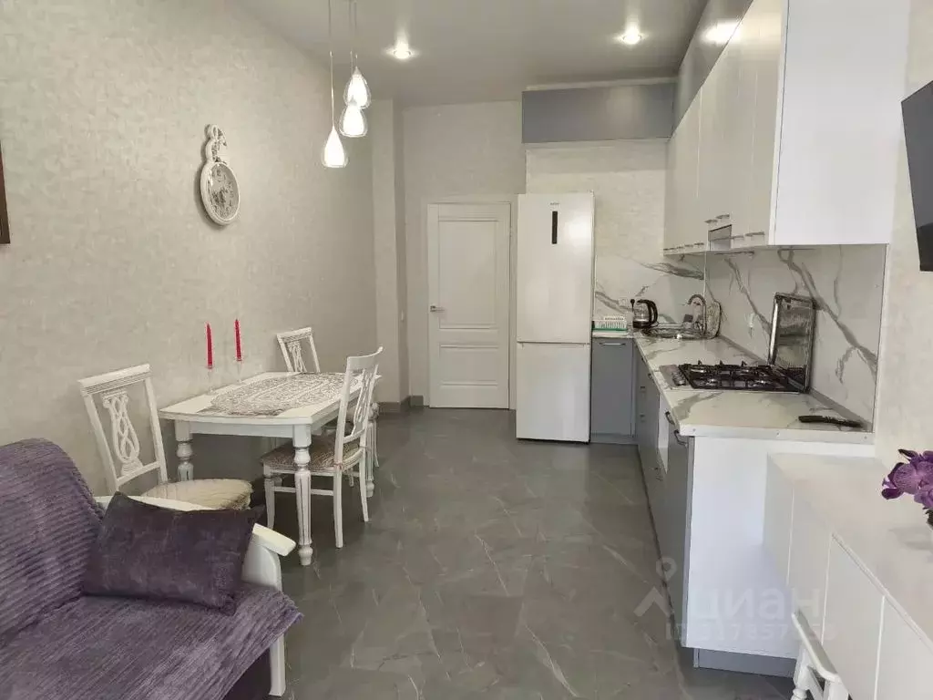 2-к кв. Краснодарский край, Геленджик Крымская ул., 22к23 (67.0 м) - Фото 1