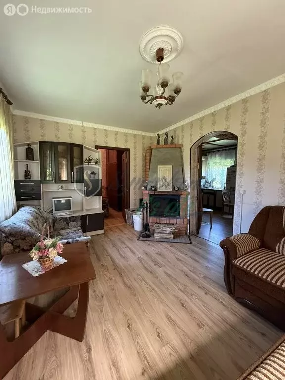 Дом в Выборгский район, Советское городское поселение, посёлок ... - Фото 0