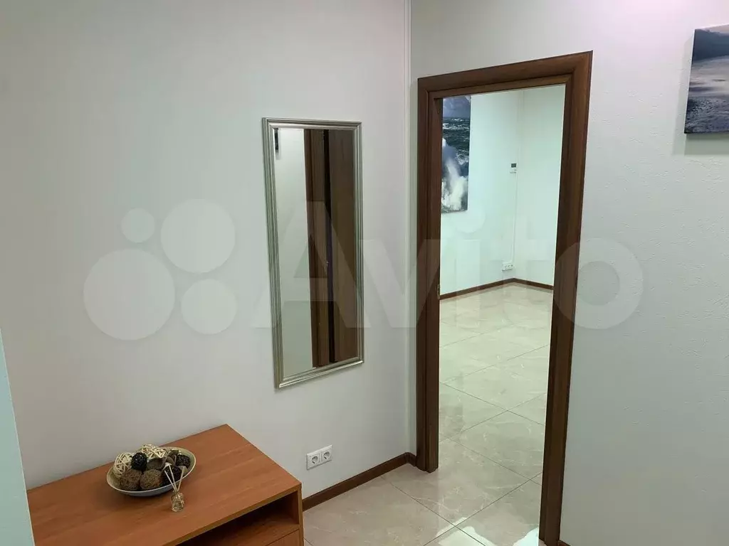 Офис 60м2 с окнами - Фото 1