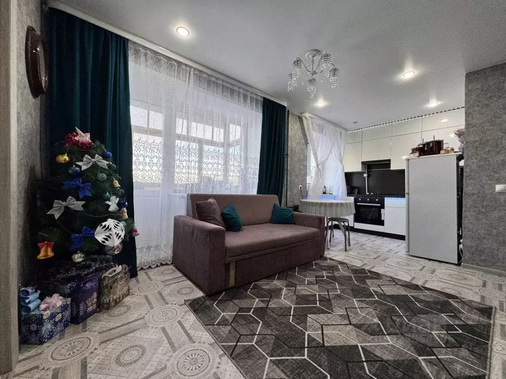 2-к кв. Омская область, Омск ул. Панфилова, 10 (40.4 м) - Фото 0