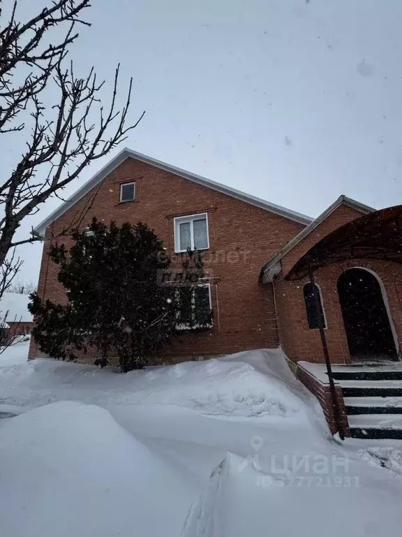 Дом в Оренбургская область, с. Ташла ул. Российская, 1 (220 м) - Фото 1