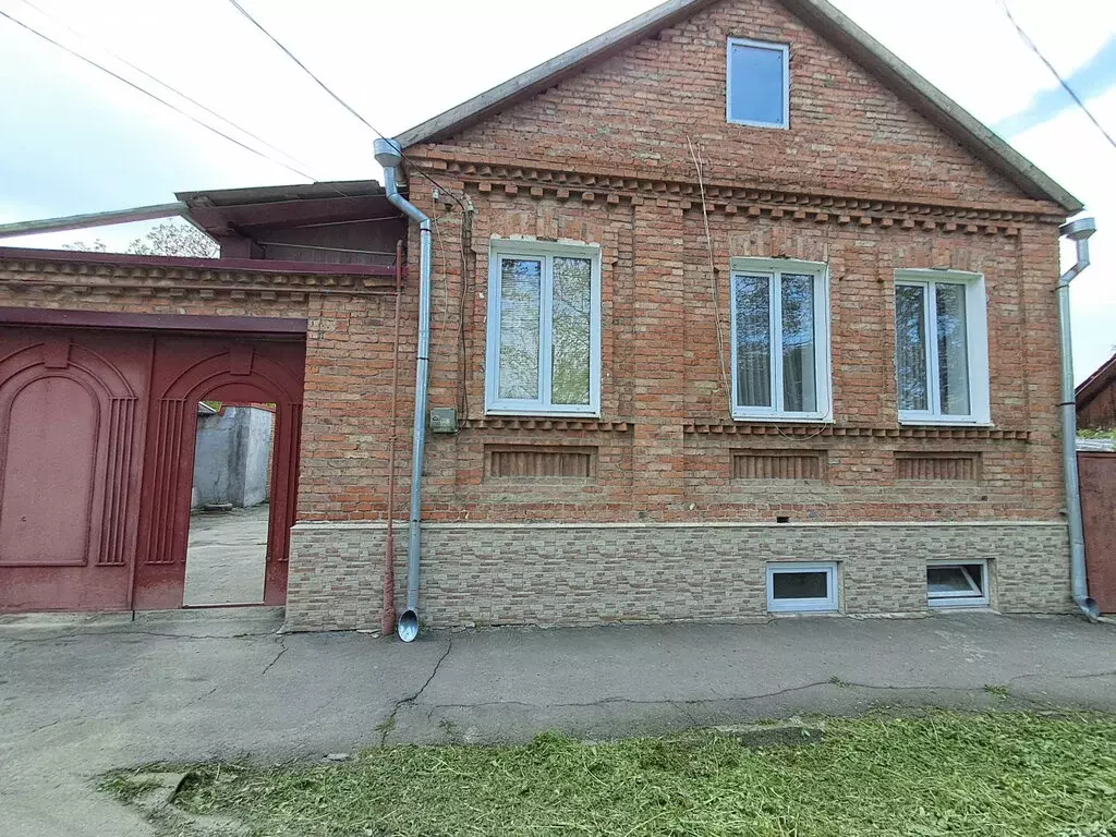 Дом в село Михайловское, улица Ярового, 153 (100 м) - Фото 0