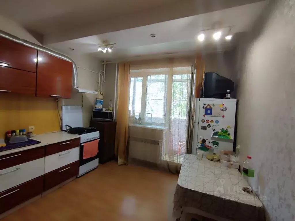 2-к кв. Краснодарский край, Ейск Коммунистическая ул., 85/8 (72.6 м) - Фото 1