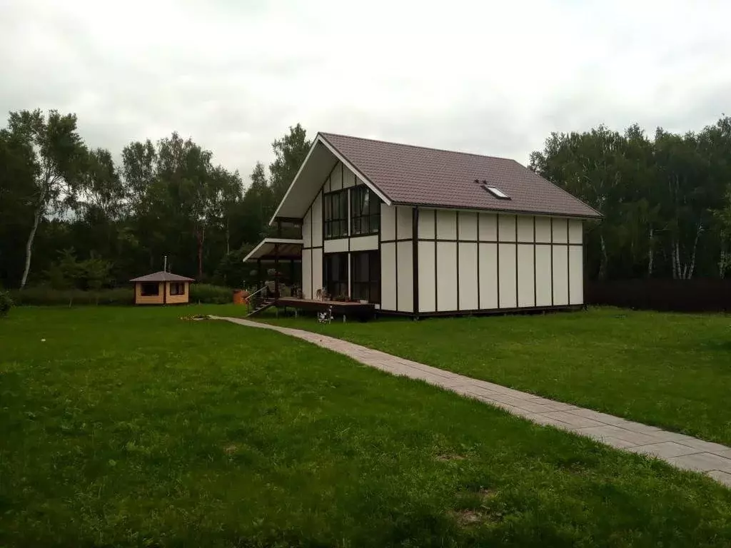 Дом в Раменский городской округ, деревня Хлыново (350 м), Купить дом  Хлыново, Подольский район, ID объекта - 50003068096