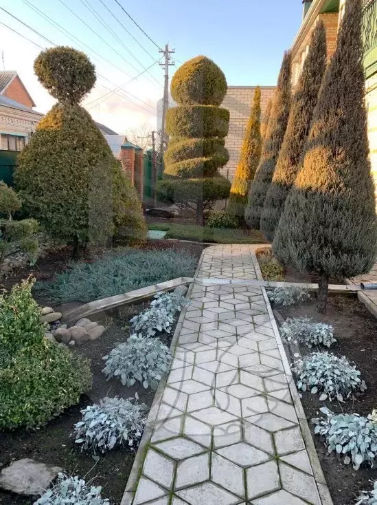 Дом в Краснодарский край, Гулькевичи Красная ул., 53А (250 м) - Фото 1