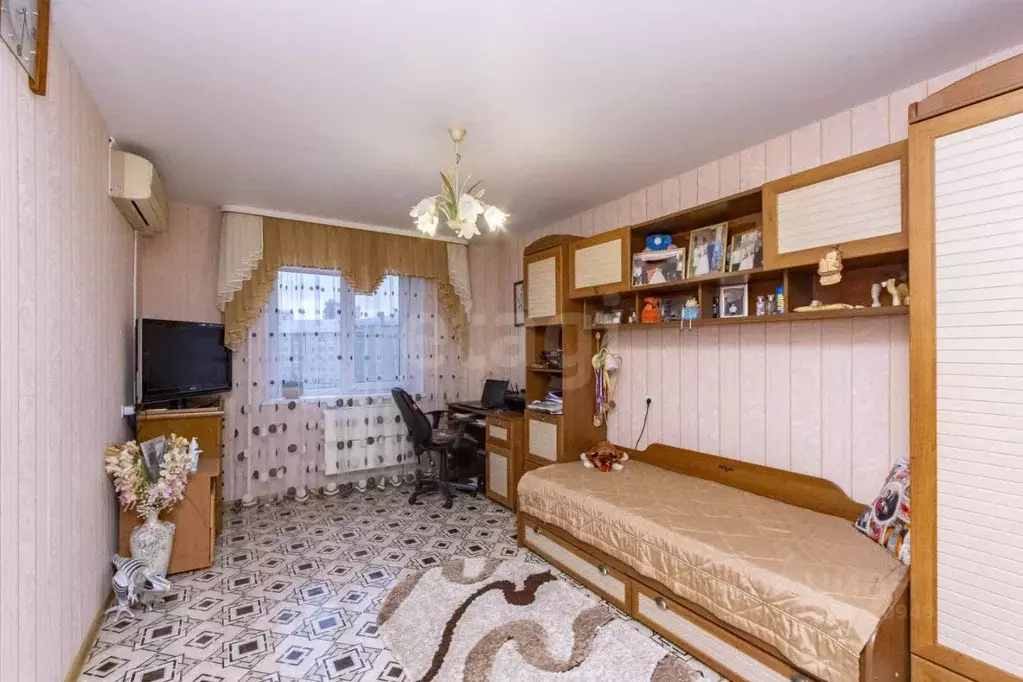 3-к кв. Тюменская область, Тюмень ул. Домостроителей, 26 (86.1 м) - Фото 1