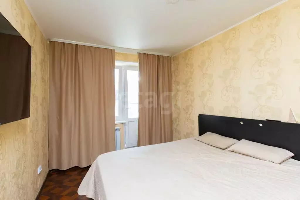 2-к кв. Тюменская область, Тюмень ул. Западносибирская, 28 (62.9 м) - Фото 1