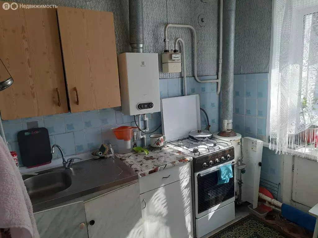 3-комнатная квартира: посёлок городского типа Кромы, улица К. Маркса, ... - Фото 1