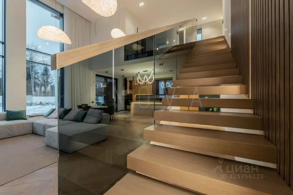 Коттедж в Московская область, Наро-Фоминский городской округ, д. ... - Фото 1