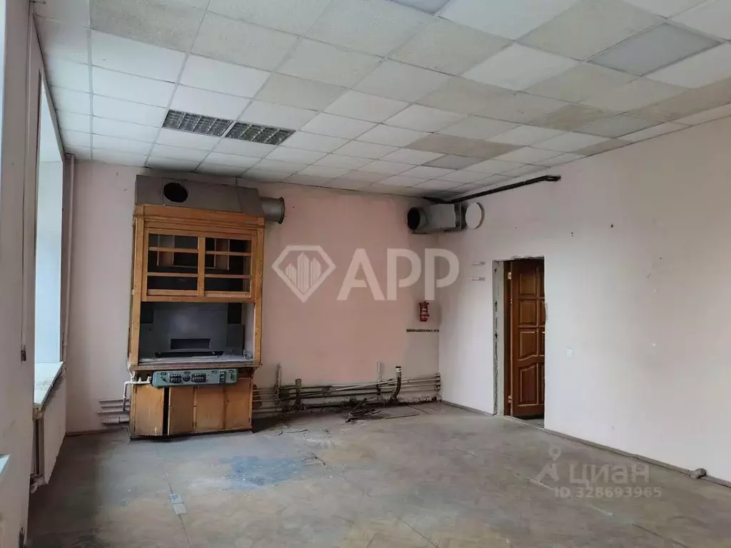 Помещение свободного назначения в Татарстан, Казань ул. Сибирский ... - Фото 1