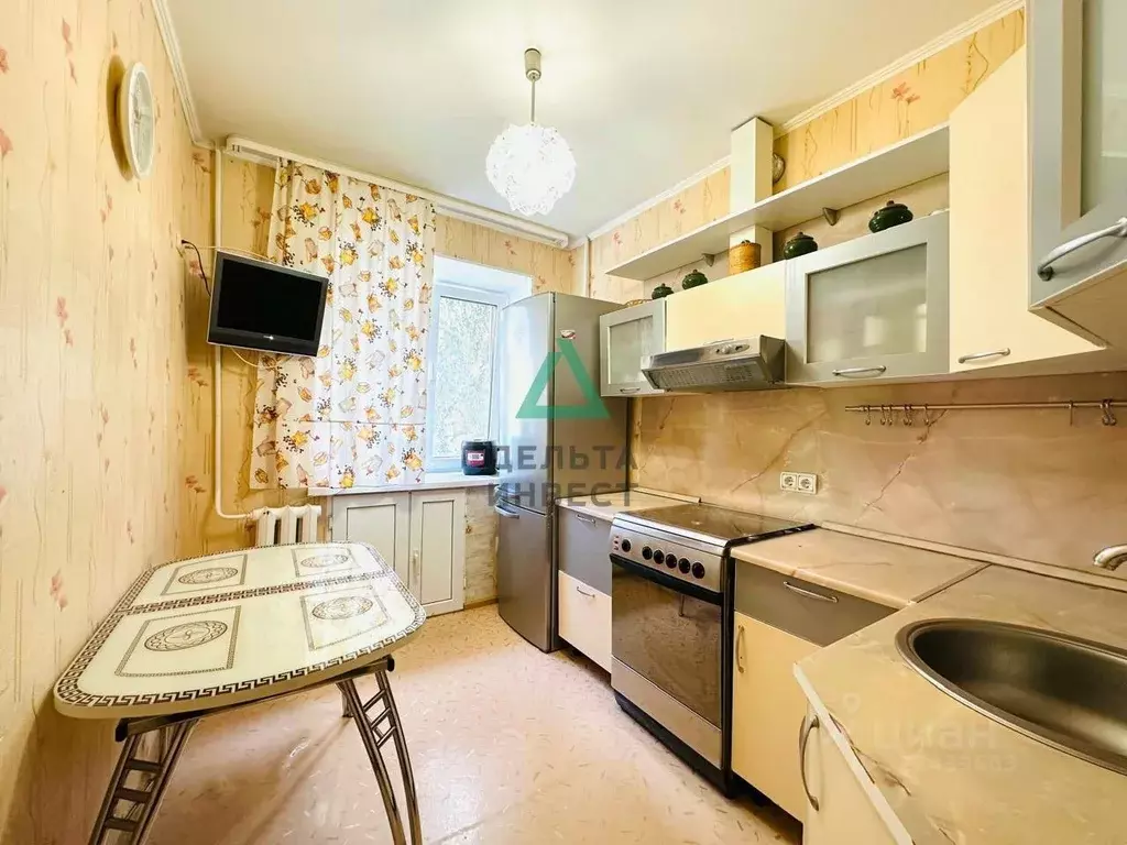 3-к кв. Башкортостан, Уфа ул. Карла Маркса, 40 (59.8 м) - Фото 0