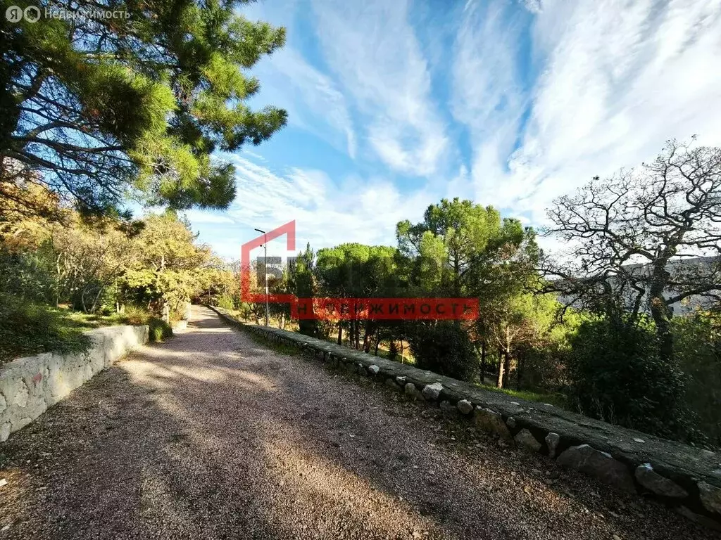 Участок в Алупка, улица Ульяновых, 2 (5 м) - Фото 1