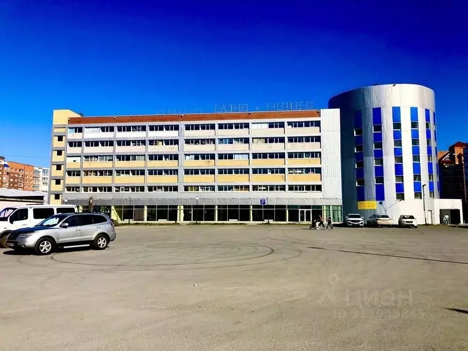 Помещение свободного назначения в Тюменская область, Тюмень 6-й мкр, ... - Фото 0