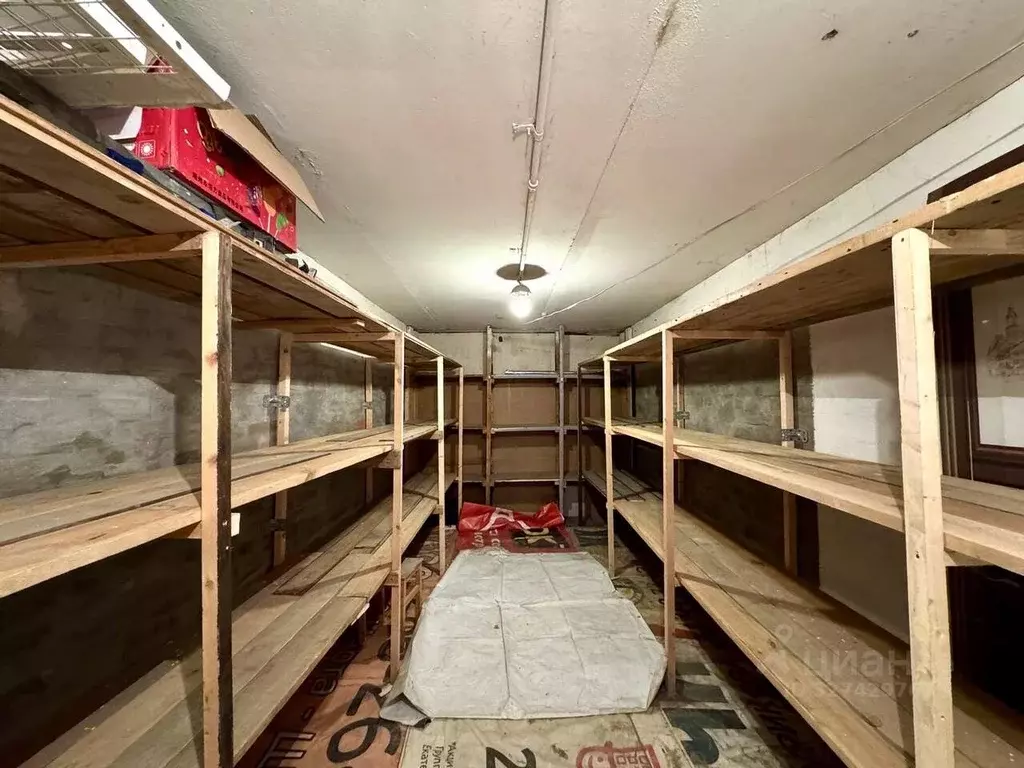 Гараж в Свердловская область, Екатеринбург ул. 8 Марта, 211 (18 м) - Фото 1