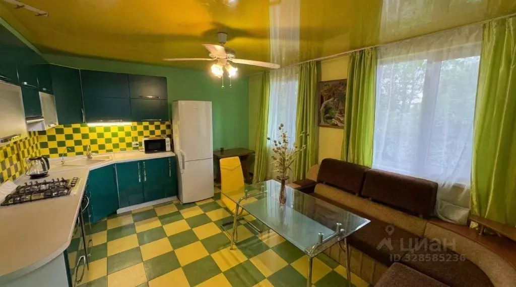 1-к кв. Крым, Симферополь ул. Батурина, 2А (50.0 м) - Фото 1