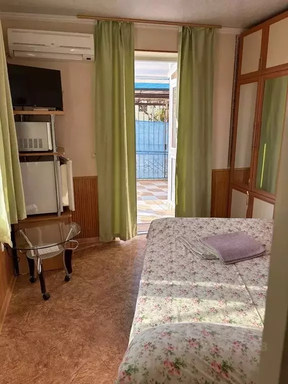 1-к кв. Крым, Алупка ул. Амет-Хана Султана, 3 (12.0 м) - Фото 1