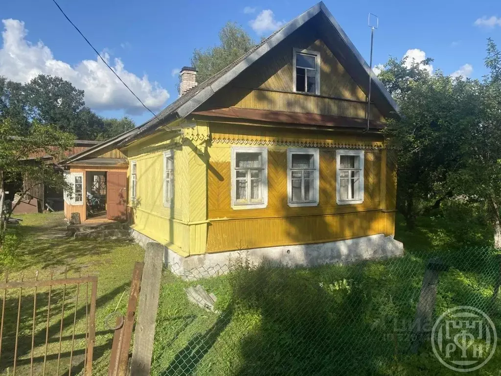 Дом в Ленинградская область, Лужский район, Толмачево городской ... - Фото 0
