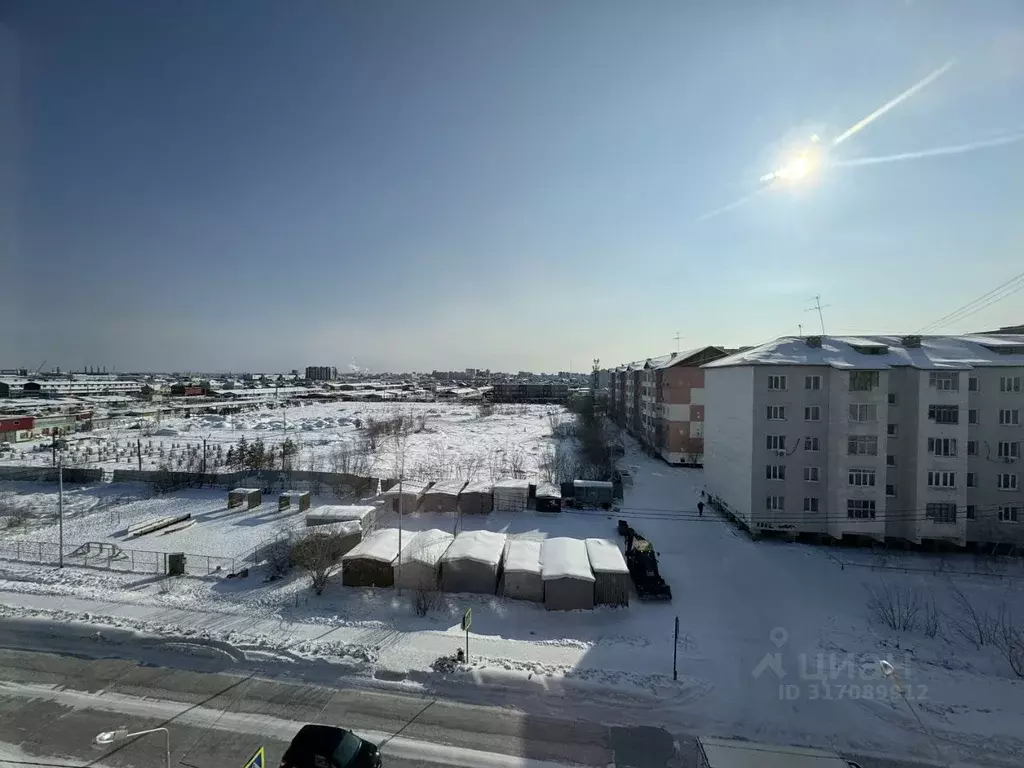 3-к кв. Саха (Якутия), Якутск ул. Кузьмина, 32/4 (75.0 м) - Фото 0