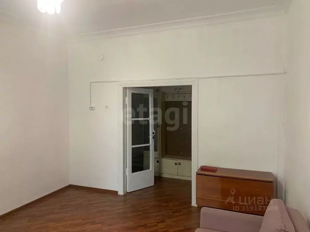2-к кв. Адыгея, Майкоп Краснооктябрьская ул., 32 (53.9 м) - Фото 0