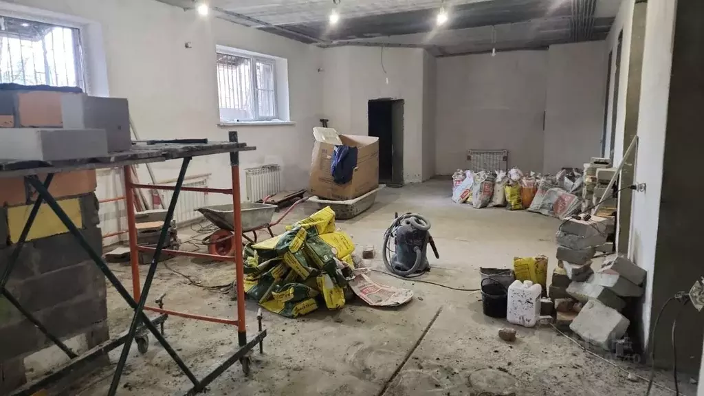 Помещение свободного назначения в Калмыкия, Элиста ул. М. Эсамбаева, 7 ... - Фото 2