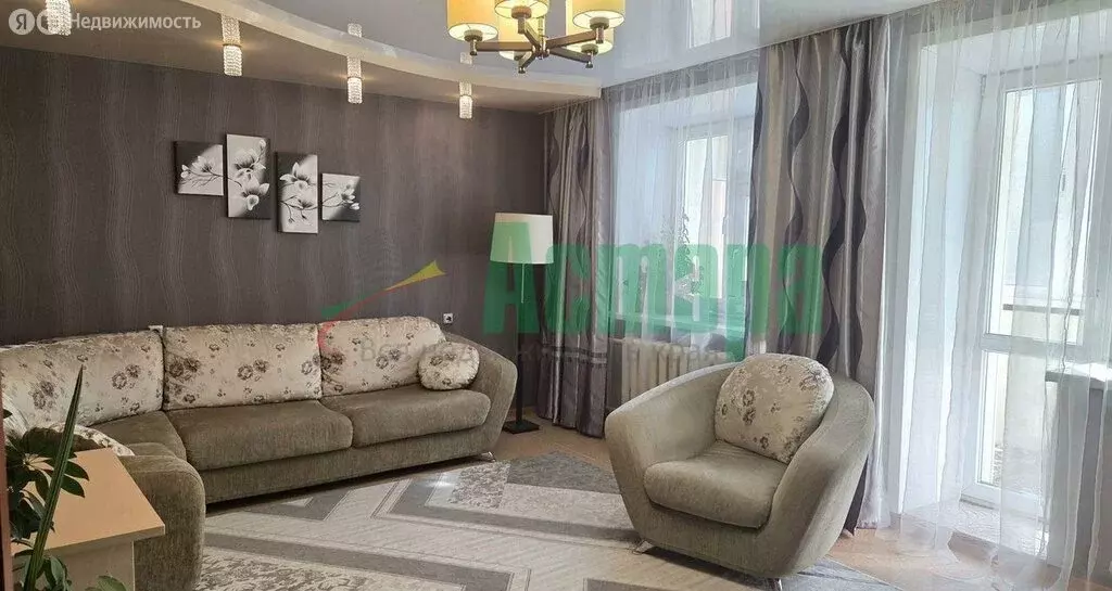 2-комнатная квартира: Чита, Славянская улица, 10А (63.7 м) - Фото 1
