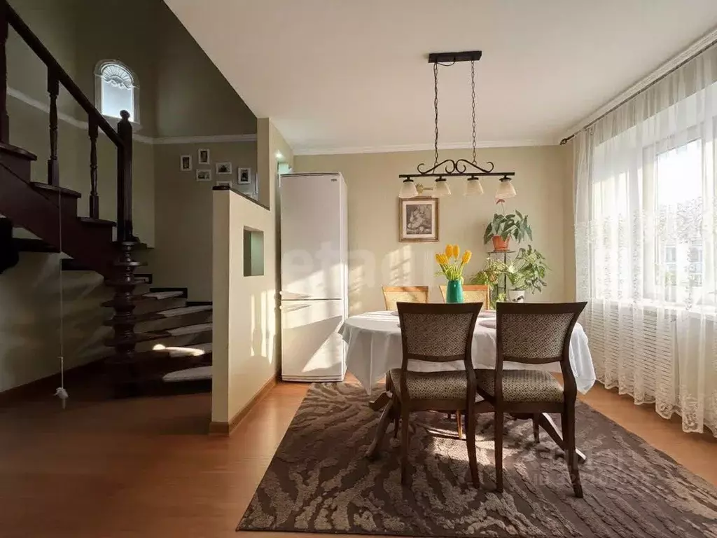 6-к кв. Псковская область, Псков Коммунальная ул., 7 (164.2 м) - Фото 1