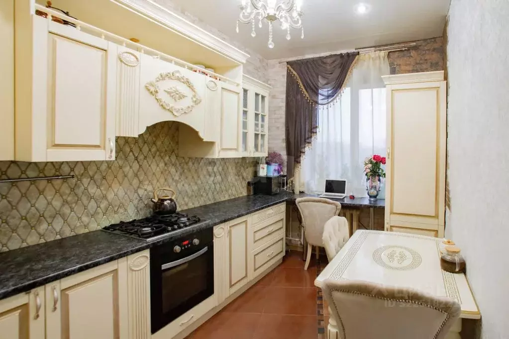 4-к кв. Вологодская область, Вологда ул. Гагарина, 2Ак5 (111.7 м) - Фото 1