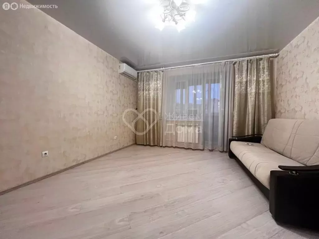 1-комнатная квартира: Волгоград, Шекснинская улица, 81А (50.3 м) - Фото 1