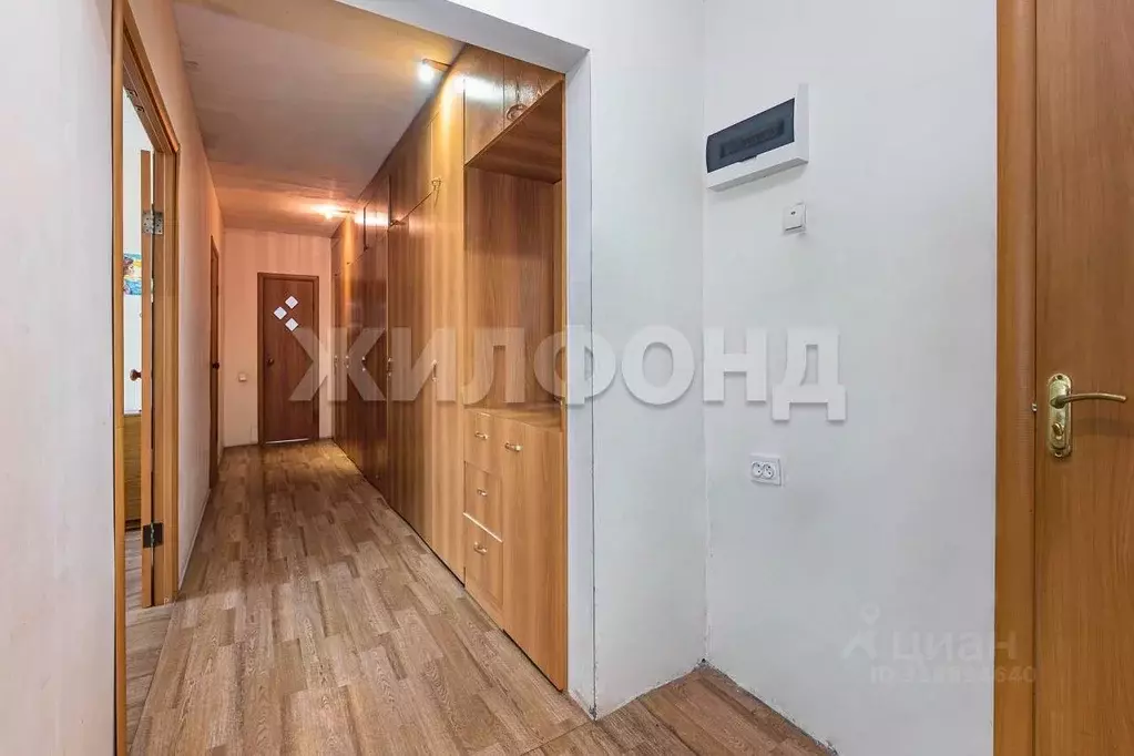 3-к кв. Новосибирская область, Искитимский район, Линево городское ... - Фото 1