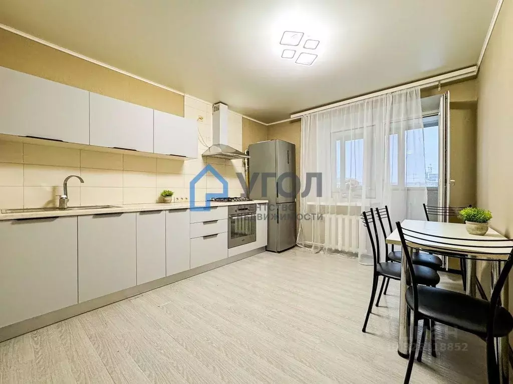 2-к кв. Самарская область, Самара Корабельная ул., 12 (75.0 м) - Фото 1