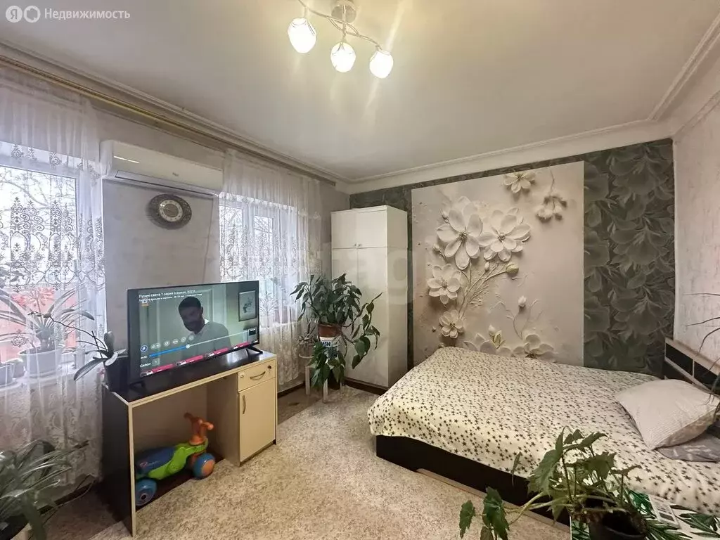 Дом в Симферополь, улица Тарабукина (49.4 м) - Фото 1