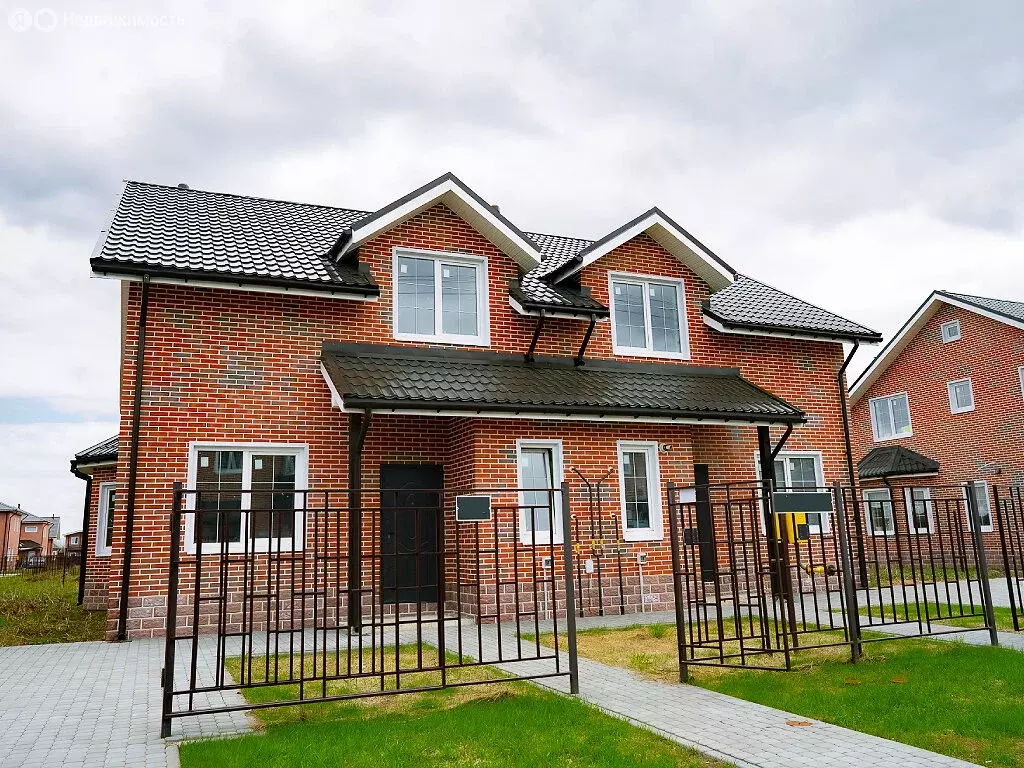 Дом в Агалатовское сельское поселение (124 м) - Фото 0