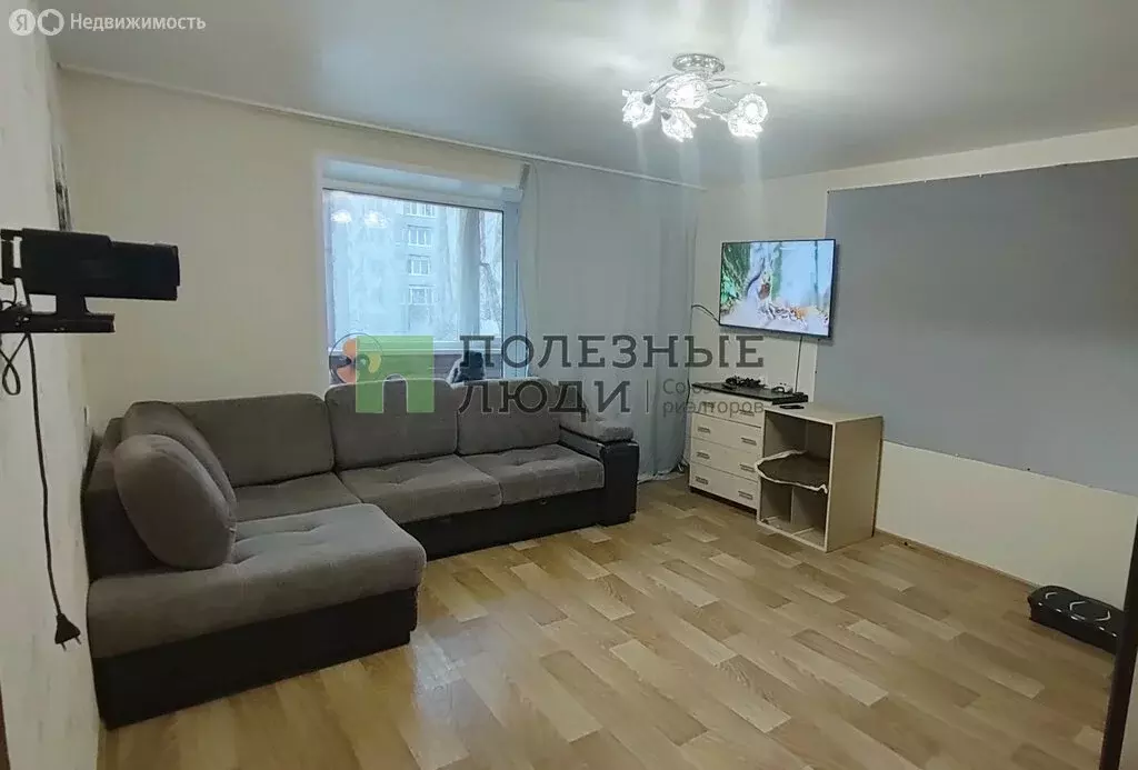 2-комнатная квартира: Зеленодольск, улица Комарова, 25 (51 м) - Фото 1