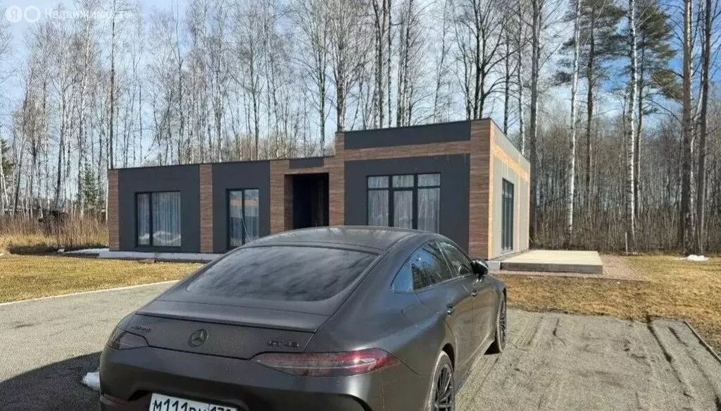 Дом в Выборгский район, посёлок Первомайское (150 м) - Фото 1